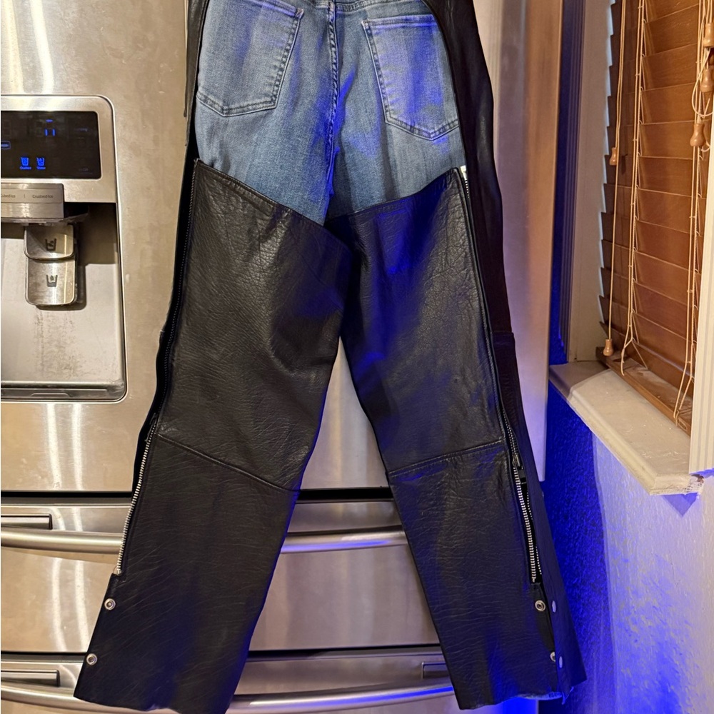 Pro Rider Biker Black Chaps - Picture 2 of 3